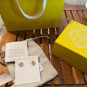 NWT Kendra Scott pink Tessa Studs gold earrings